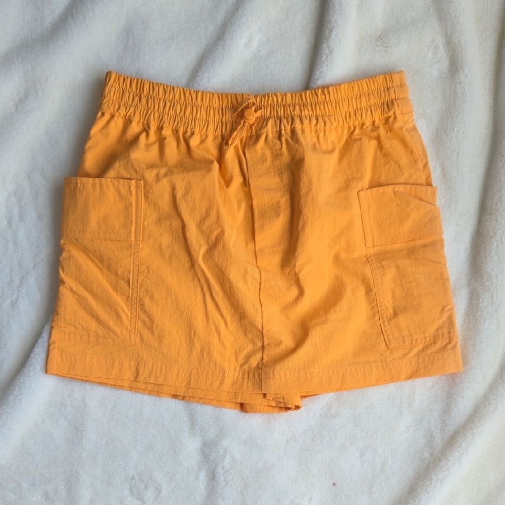 Love tree size S bright orange cargo Skort